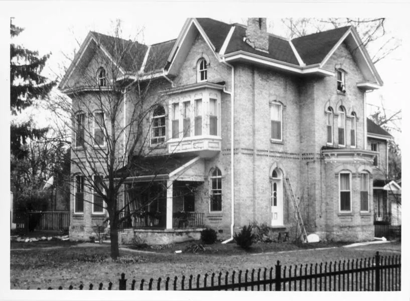 Arthur stringer house; PG F 354, Ivey Family London Room, Central Library, London Public Library, 251 Dundas Street, London, Ontario, Glen Curnoe, 1988